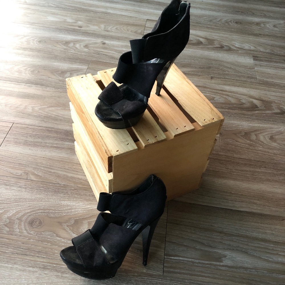 Jessica Simpson Black Strap Heels